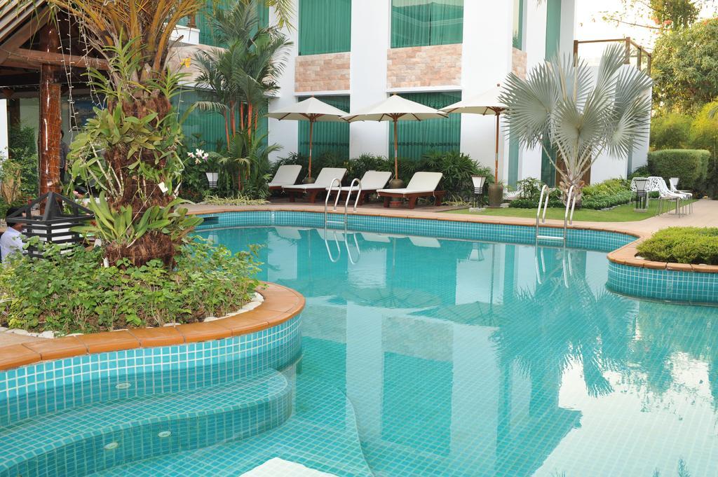 Palm Spring Resort Rangun Kültér fotó